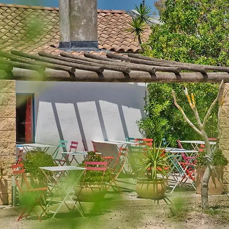 Hotel Clamador Saintes-Maries-de-la-Mer