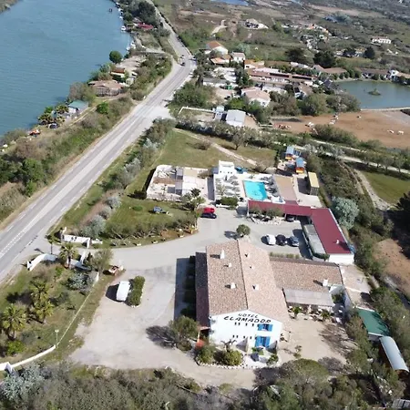 Clamador Hotel