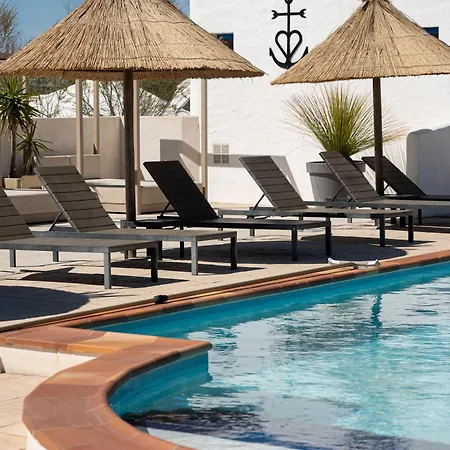 Hotel Clamador